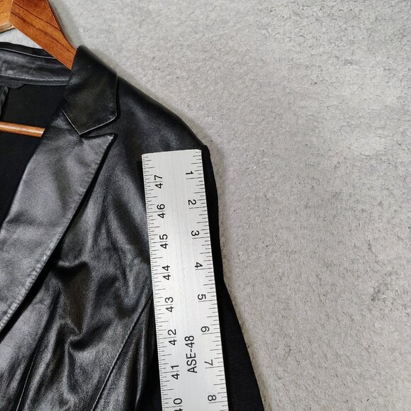 Hugo Boss Jacket Women 6 Black 100% Lamb Leather Front One-Button Preppy Biker - Picture 11 of 16